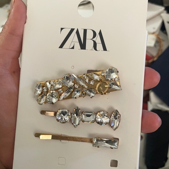 Zara Accessories - Zara Bobby pins